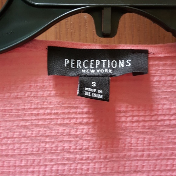 Sz. SMALL sweater/cardigan - Picture 2 of 2